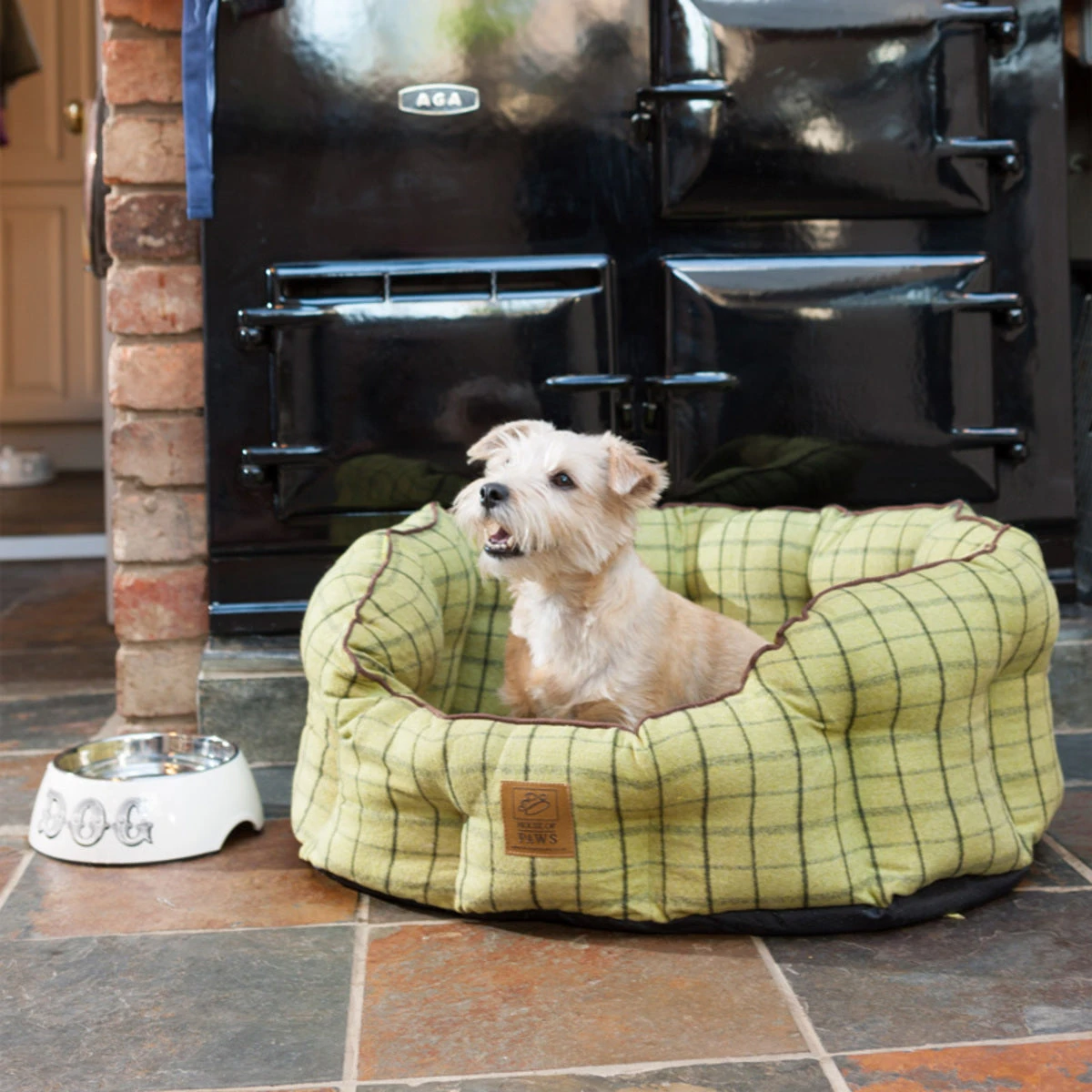House Of Paws - Green Tweed Oval Snuggle Bed - Image 3